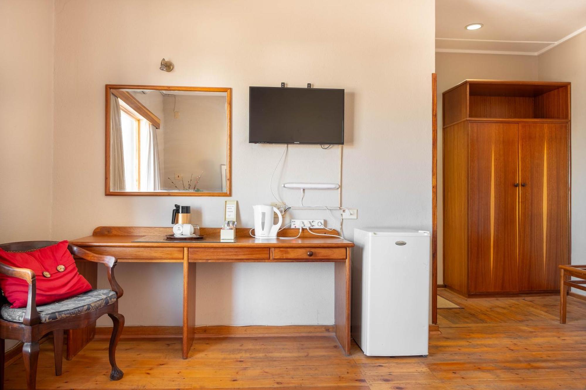 Karoo Country Inn Middelburg  Kültér fotó